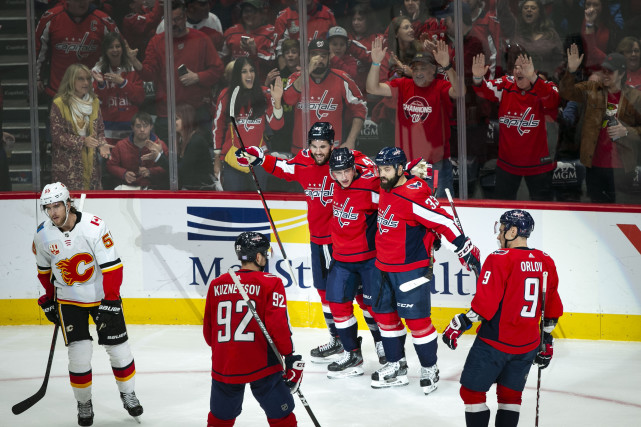  沙尔克04复苏迹象明显，连胜两场重燃保级希望之火