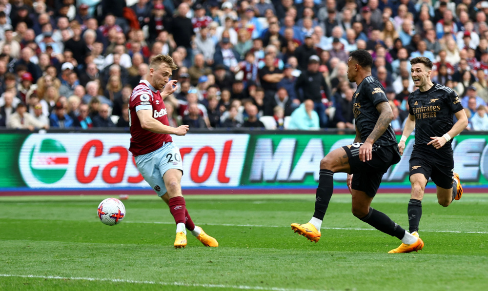  鲍恩双响炮领衔西汉姆联跻身前十